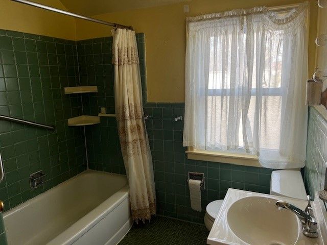 6 Aberystwyth Pl, Binghamton, NY 13905