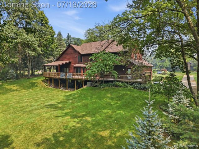 4422 Argenta Drive, Brighton, MI 48116