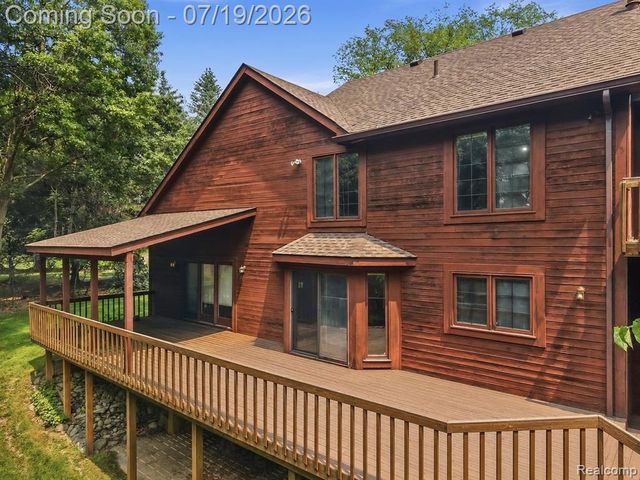 4422 Argenta Drive, Brighton, MI 48116