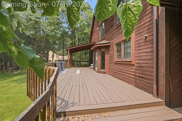 4422 Argenta Drive, Brighton, MI 48116