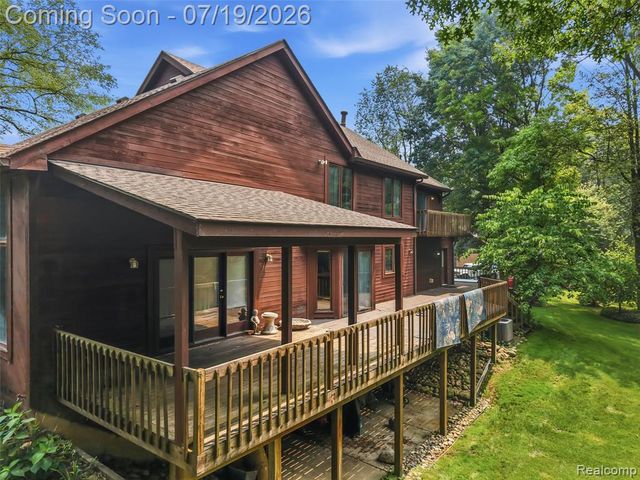 4422 Argenta Drive, Brighton, MI 48116