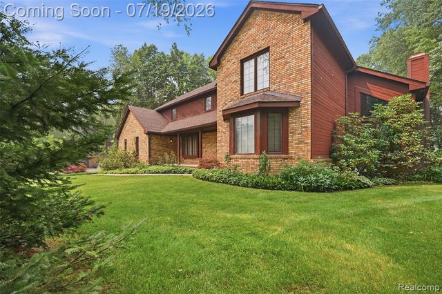 4422 Argenta Drive, Brighton, MI 48116