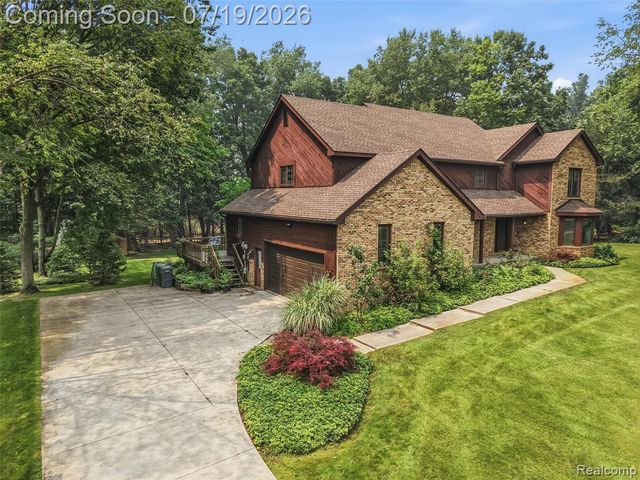 4422 Argenta Drive, Brighton, MI 48116
