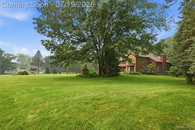 4422 Argenta Drive, Brighton, MI 48116