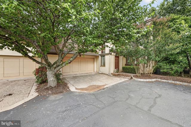 461 SAYRE DR, Princeton, NJ 08540