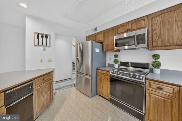 461 SAYRE DR, Princeton, NJ 08540