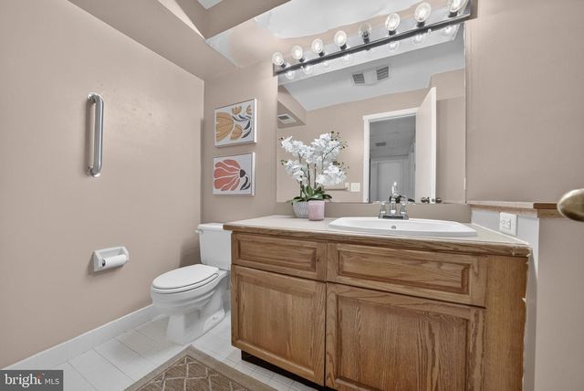 461 SAYRE DR, Princeton, NJ 08540