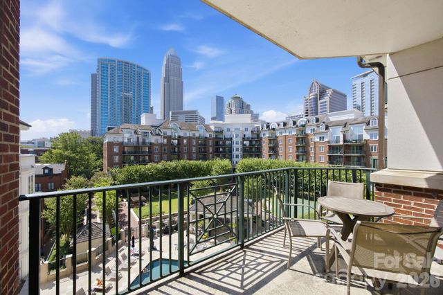 300 W 5th Street 546, Charlotte, NC 28202