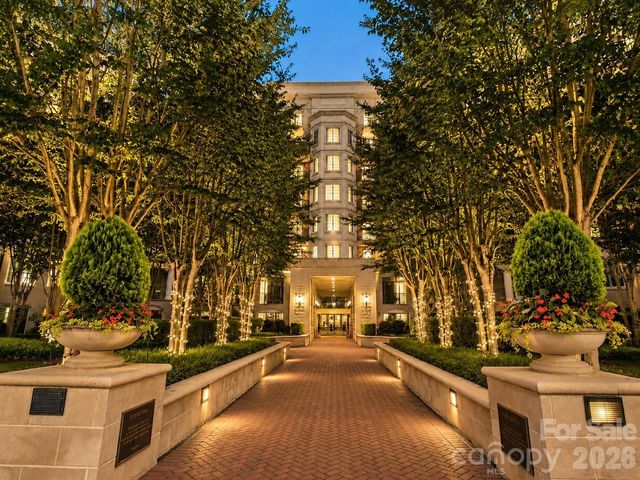 300 W 5th Street 546, Charlotte, NC 28202