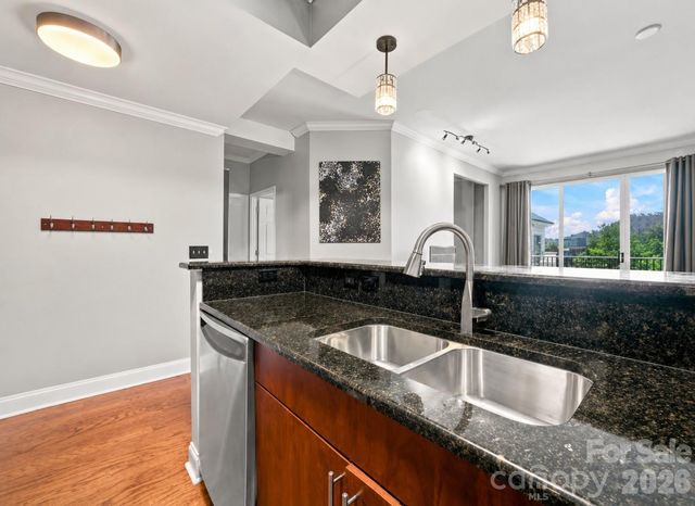 300 W 5th Street 546, Charlotte, NC 28202
