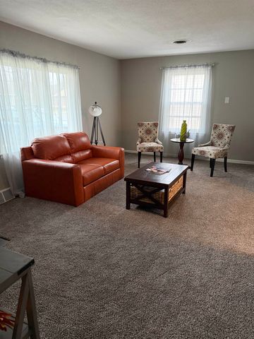 326 N Sheridan St, Wichita, KS 67203