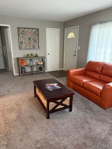 326 N Sheridan St, Wichita, KS 67203