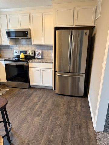 326 N Sheridan St, Wichita, KS 67203