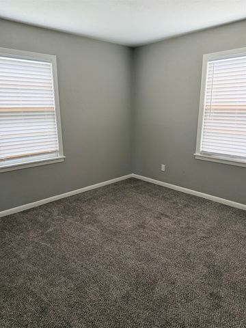 326 N Sheridan St, Wichita, KS 67203