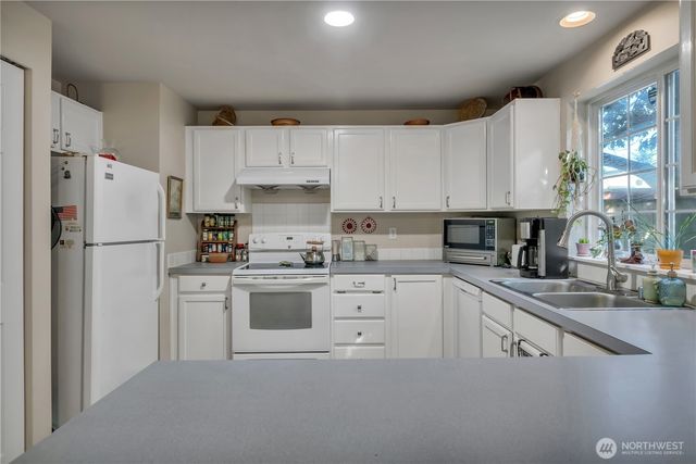 10531 SE 250th Place #H101, Kent, WA 98030