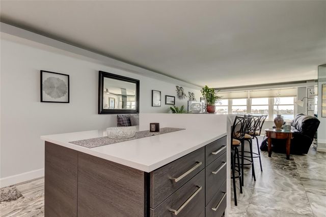 5200 BRITTANY DRIVE S 204, St Petersburg, FL 33715