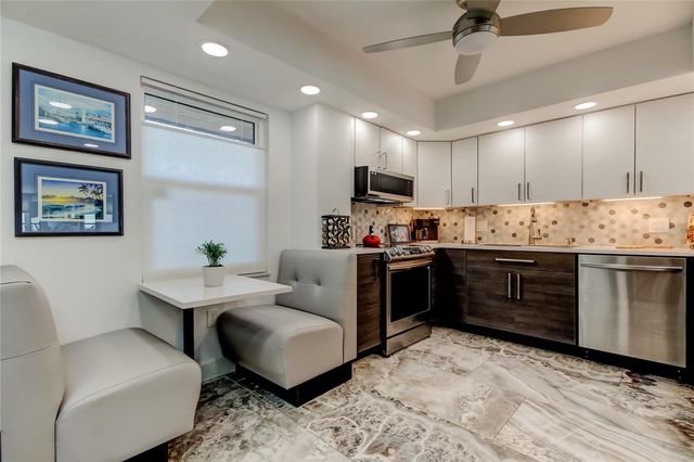 5200 BRITTANY DRIVE S 204, St Petersburg, FL 33715