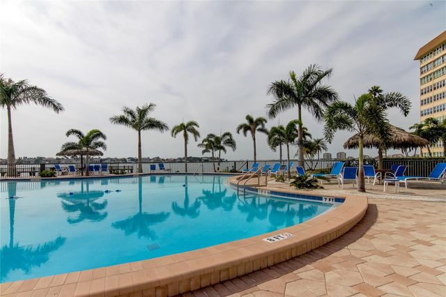5200 BRITTANY DRIVE S 204, St Petersburg, FL 33715