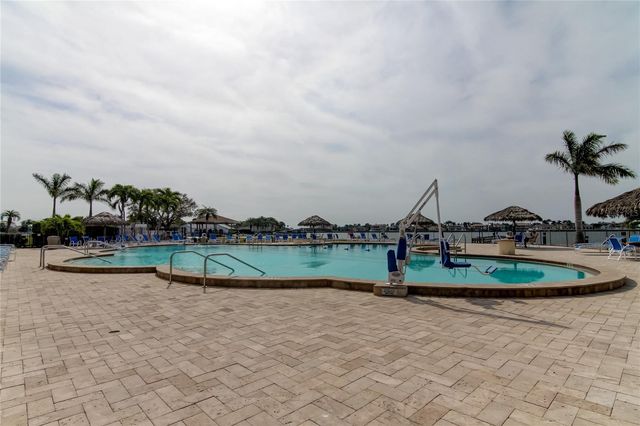 5200 BRITTANY DRIVE S 204, St Petersburg, FL 33715