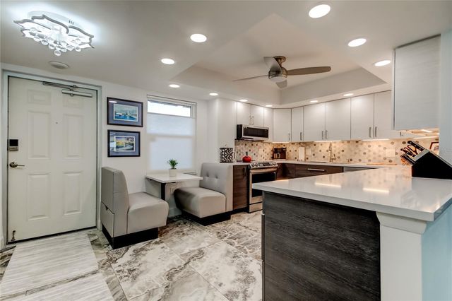 5200 BRITTANY DRIVE S 204, St Petersburg, FL 33715