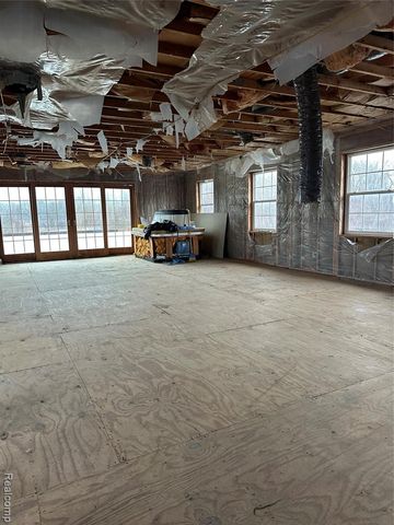 1920 Lakeside, Erie, MI 48133