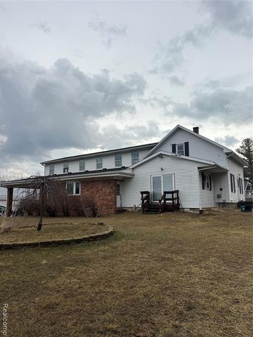 1920 Lakeside, Erie, MI 48133