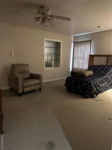 1920 Lakeside, Erie, MI 48133