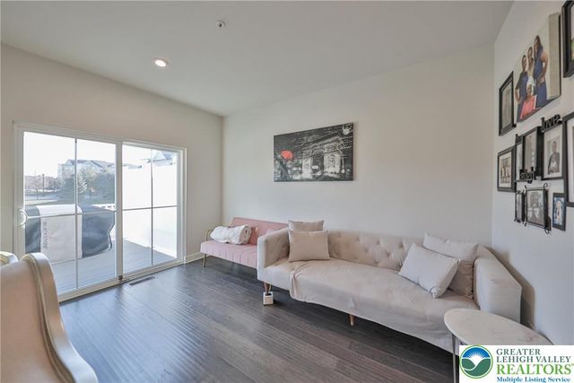 2364 Raya Way, Bethlehem Twp, PA 18045