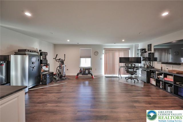 2364 Raya Way, Bethlehem Twp, PA 18045