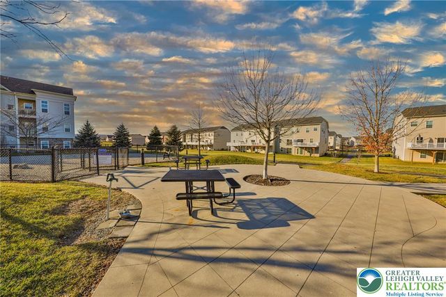 2364 Raya Way, Bethlehem Twp, PA 18045