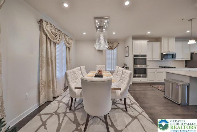 2364 Raya Way, Bethlehem Twp, PA 18045