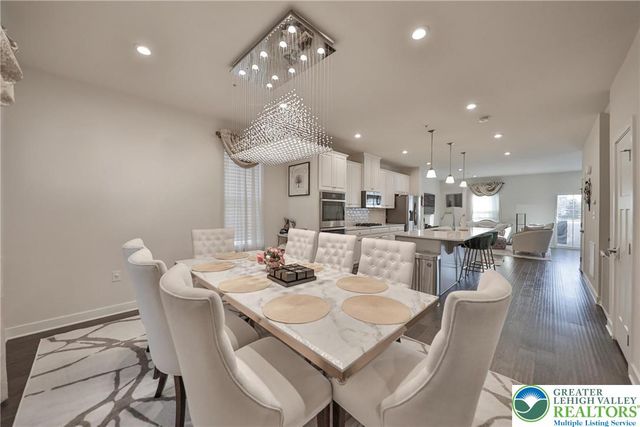 2364 Raya Way, Bethlehem Twp, PA 18045