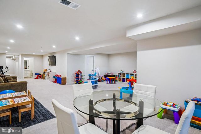 6126 DOCK ST, Frederick, MD 21703