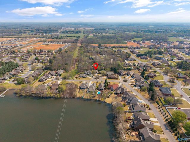 22268 Merlot Drive, Athens, AL 35613