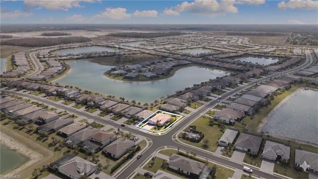 18307 Parksville DR, Estero, FL 33928