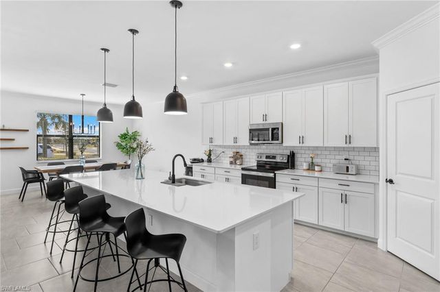 18307 Parksville DR, Estero, FL 33928