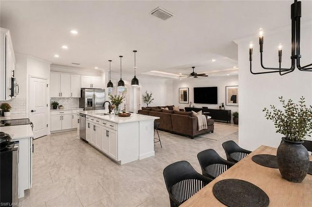 18307 Parksville DR, Estero, FL 33928