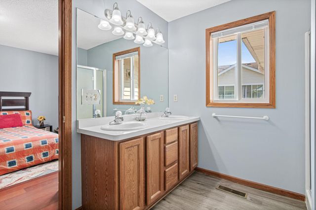 3166 129th Avenue NW, Coon Rapids, MN 55448
