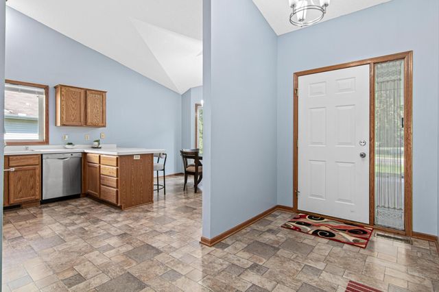 3166 129th Avenue NW, Coon Rapids, MN 55448