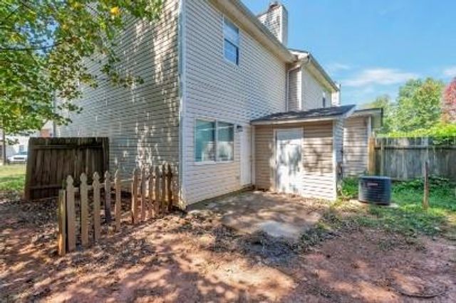 776 Crestside Court, Austell, GA 30168