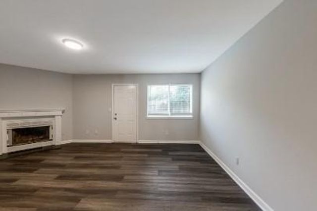 776 Crestside Court, Austell, GA 30168