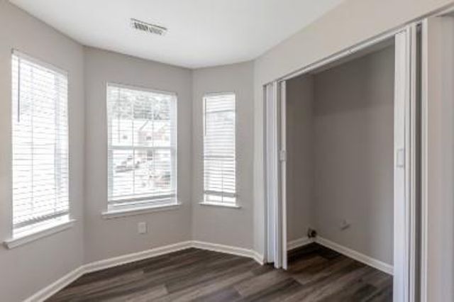 776 Crestside Court, Austell, GA 30168