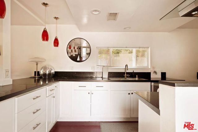 5815 Franklin Avenue, Los Angeles, CA 90028