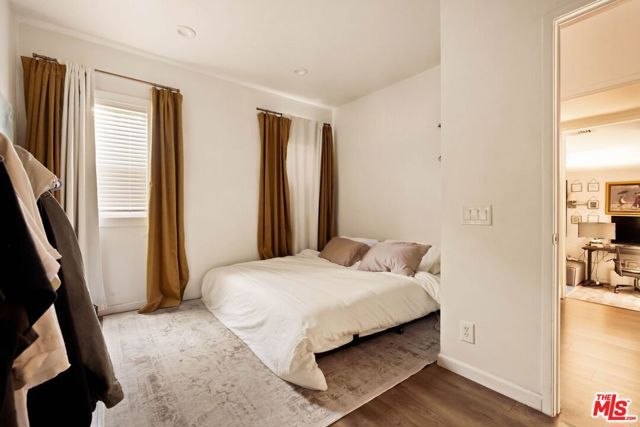 5815 Franklin Avenue, Los Angeles, CA 90028