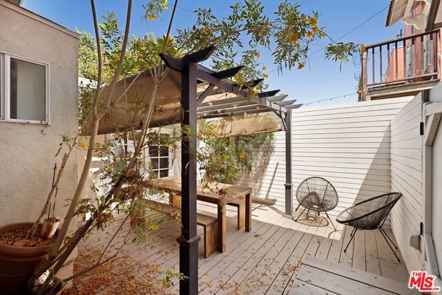 5815 Franklin Avenue, Los Angeles, CA 90028