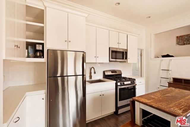 5815 Franklin Avenue, Los Angeles, CA 90028