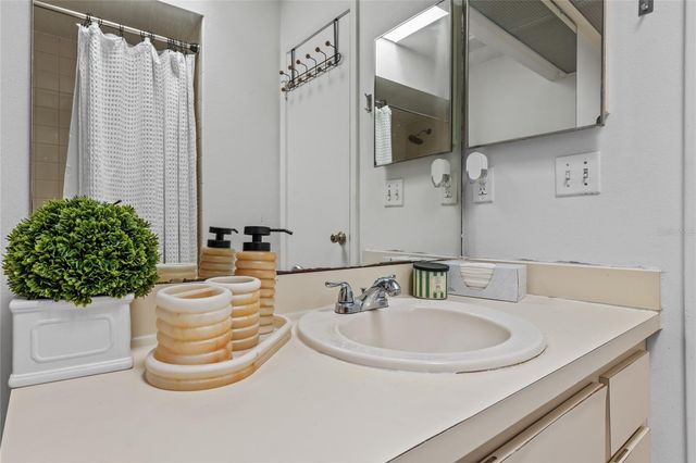 335 KIRKCALDY DRIVE, Winter Springs, FL 32708