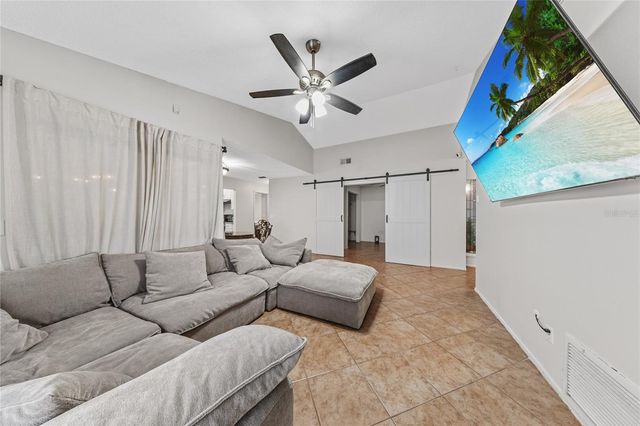 335 KIRKCALDY DRIVE, Winter Springs, FL 32708