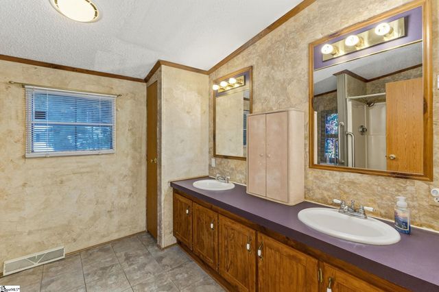 185 Claridge Court, Fountain Inn, SC 29644