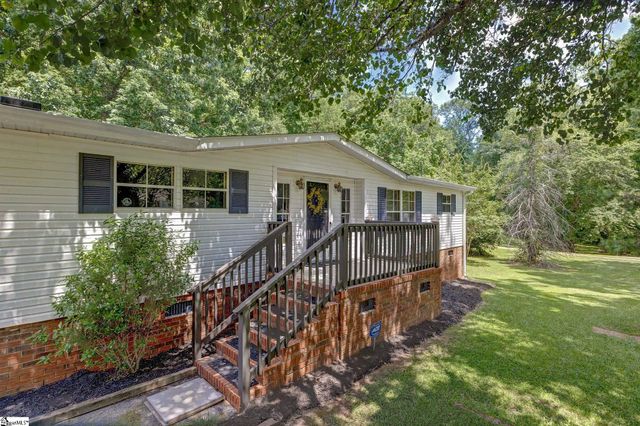 185 Claridge Court, Fountain Inn, SC 29644